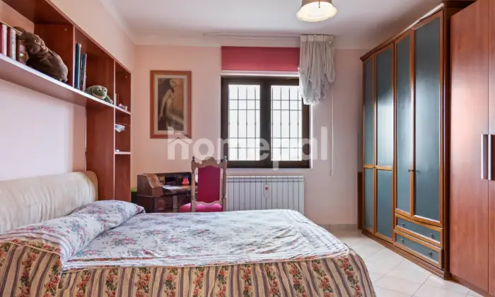 Rexer-Villanova-del-Battista-Rustico-con-giardino-Villanova-del-Battista-CAMERA-DA-LETTO