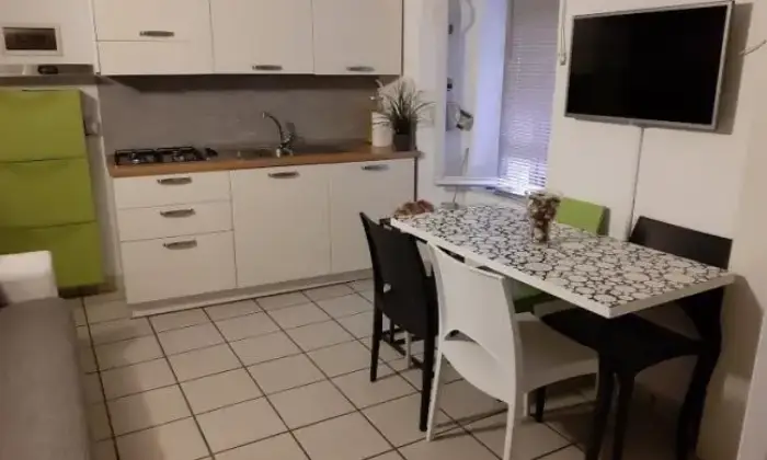 Rexer-Lucca-Mini-appartamento-Lucca-Centro-storico-Brevi-Periodi-CUCINA