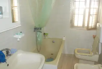 Rexer-Ischitella-Casa-a-mt-dal-mare-nel-gargano-BAGNO