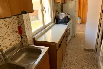Rexer-Palmi-Si-vende-centralissimo-appartamento-a-Palmi-CUCINA