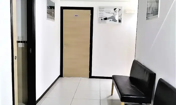 Rexer-Citt-di-Castello-Al-Centro-Servizi-La-Sfera-proponiamo-uffici-e-locali-ad-uso-tecnico-Ambulato