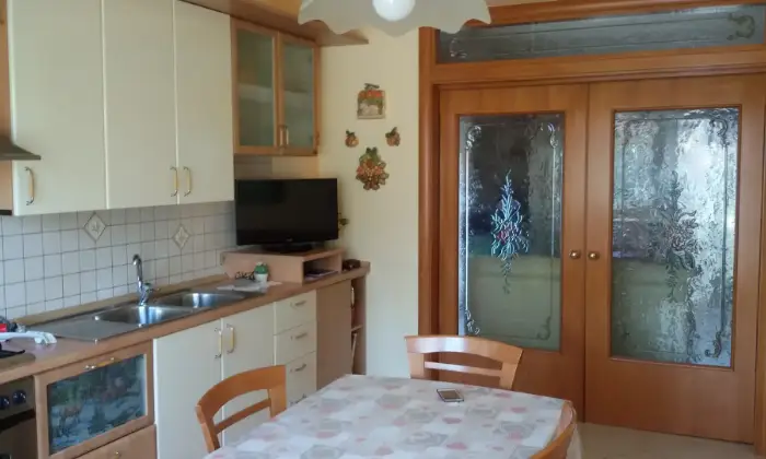 Rexer-Aragona-Appartamento-magazzino-e-mansarda-CUCINA
