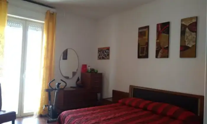 Rexer-Ragusa-Trilocale-in-vendita-in-via-Mario-Rossi-CAMERA-DA-LETTO
