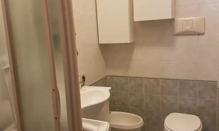 Rexer-Roma-CAMERA-SINGOLA-EUR-MONTAGNOLA-BAGNO