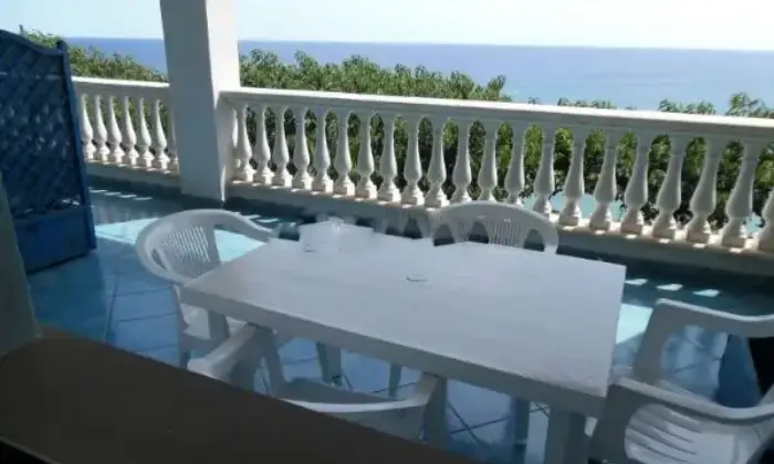 Rexer-Crotone-Vacanza-in-un-appartamento-stupendo-TERRAZZO