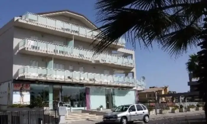 Rexer-Caltagirone-Garage-in-vendita-a-viale-Europa-ALTRO