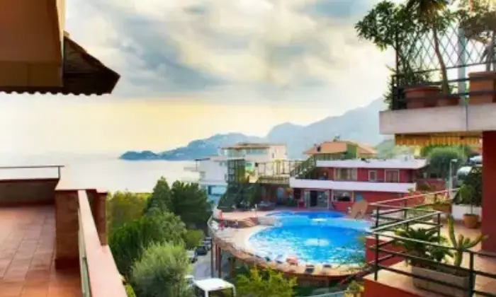 Rexer-Letojanni-A-pochi-km-da-Taormina-o-settimane-ALTRO