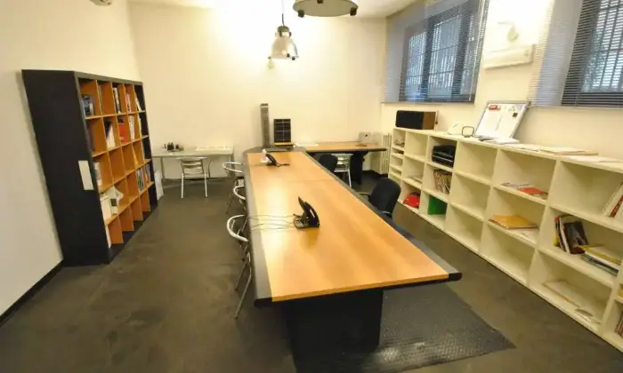 Rexer-Milano-Ampio-locale-ufficio-in-condivisione-SALONE