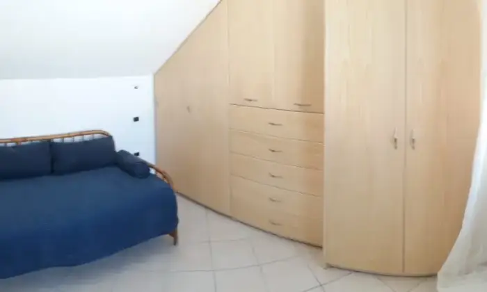 Rexer-Casamicciola-Terme-FITTO-BILOCALITRILOCALI-IN-CONTESTO-SIGNORILE-CAMERA-DA-LETTO