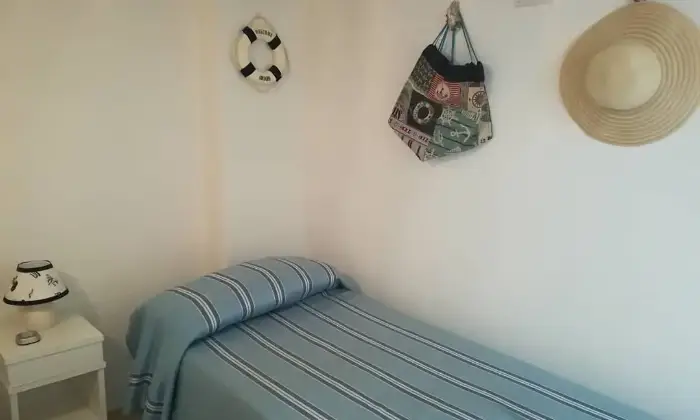 Rexer-Maruggio-Affittasi-centralissima-casa-al-mare-CAMERA-DA-LETTO