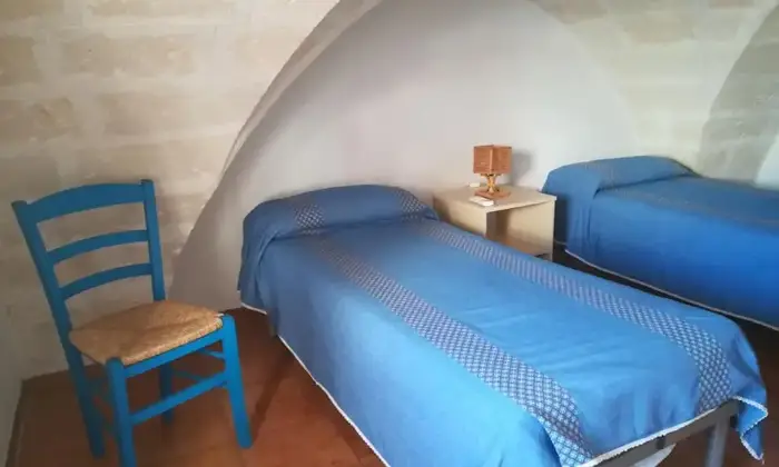 Rexer-Maruggio-Affittasi-centralissima-casa-al-mare-CAMERA-DA-LETTO