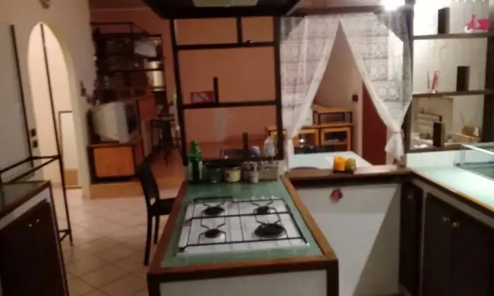 Rexer-Roma-Trlocale-arredato-mq-Roma-zona-GiardinettiTorvergata-CUCINA