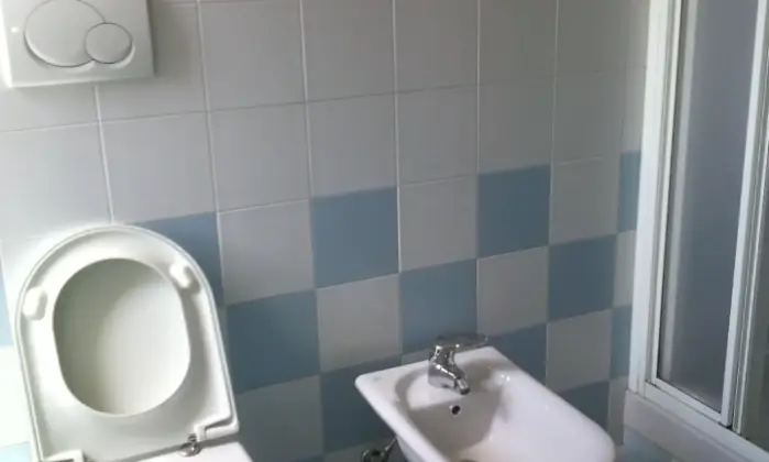 Rexer-Terni-Appartamento-bilocale-arredato-BAGNO