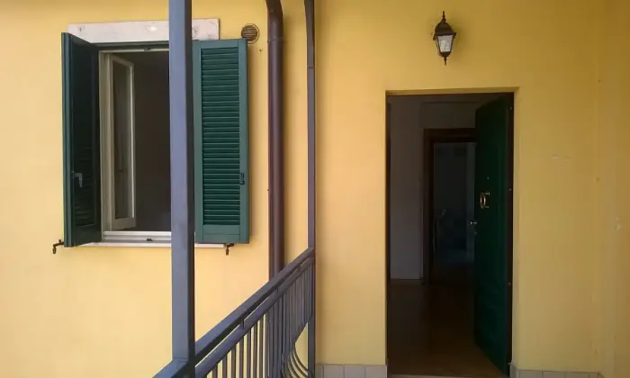 Rexer-Terni-Appartamento-bilocale-arredato-TERRAZZO