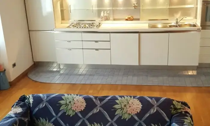 Rexer-Milano-Splendido-trilocale-Finiture-di-pregio-SALONE