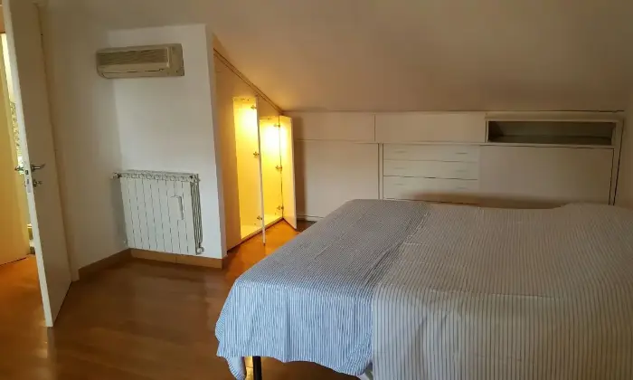 Rexer-Milano-Splendido-trilocale-Finiture-di-pregio-CAMERA-DA-LETTO
