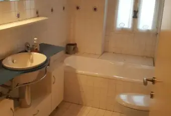 Rexer-Milano-Splendido-trilocale-Finiture-di-pregio-BAGNO
