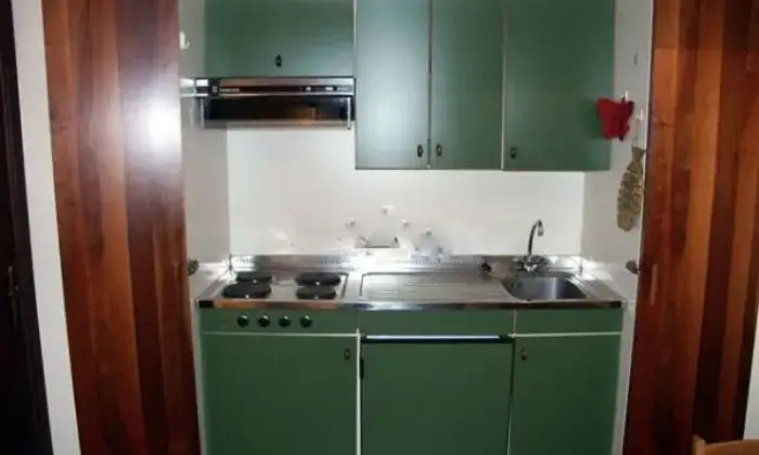 Rexer-Bordighera-Affitto-di-bilocale-in-via-Romana-Bordighera-CUCINA