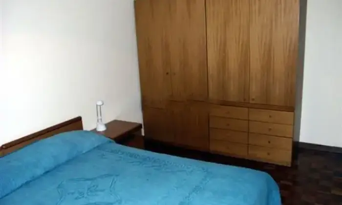 Rexer-Bordighera-Affitto-di-bilocale-in-via-Romana-Bordighera-CAMERA-DA-LETTO