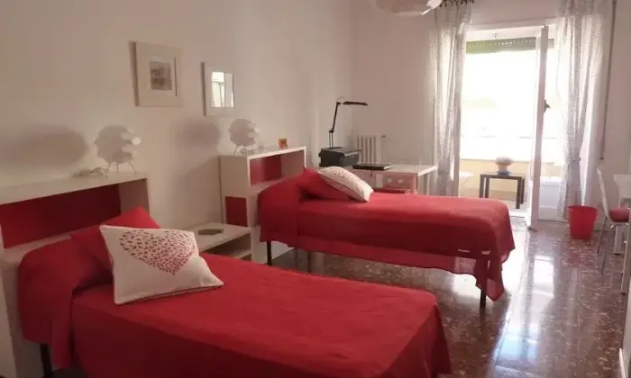 Rexer-Roma-NOMENTANO-POSTO-LETTO-PER-STUDENTESSA-O-PROFESSIONISTA-CAMERA-DA-LETTO