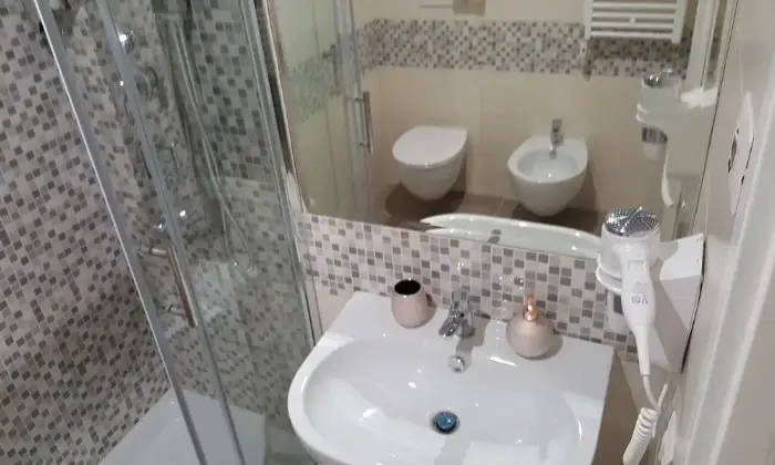 Rexer-Roma-Piskys-guest-house-camera-CAMERA-DA-LETTO