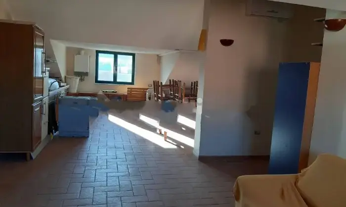 Rexer-San-Prisco-Mansarda-Viale-EUROPA-San-Prisco-CUCINA