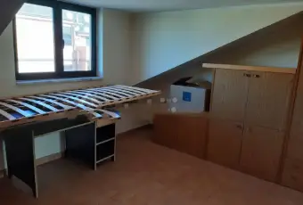Rexer-San-Prisco-Mansarda-Viale-EUROPA-San-Prisco-CAMERA-DA-LETTO