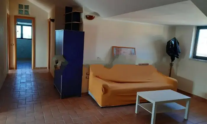 Rexer-San-Prisco-Mansarda-Viale-EUROPA-San-Prisco-SALONE