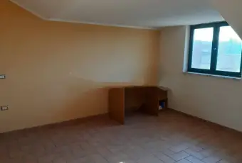 Rexer-San-Prisco-Mansarda-Viale-EUROPA-San-Prisco-CAMERA-DA-LETTO