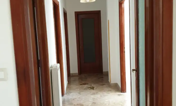 Rexer-Palermo-Affittasi-a-studentesselavoratrici-ampie-e-luminose-stanze-arredate-singole-ALTRO