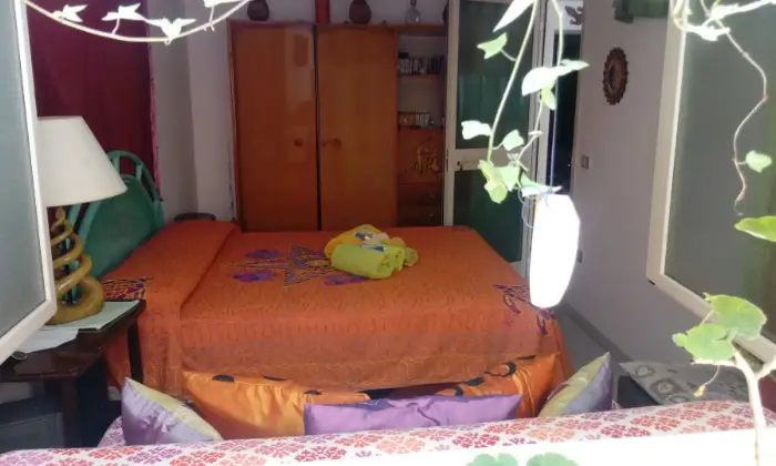 Rexer-Cagliari-Appartamento-vicino-Piazza-Yenne-CAMERA-DA-LETTO