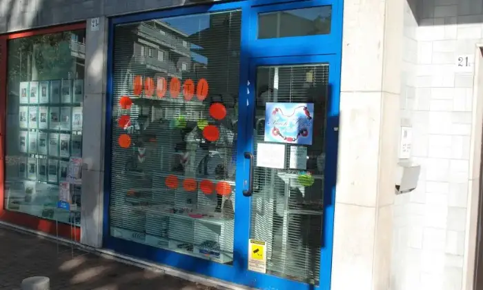 Rexer-Venezia-MESTRE-CENTRO-AFFITTO-NEGOZIOUFFICIO-MQ-SALONE