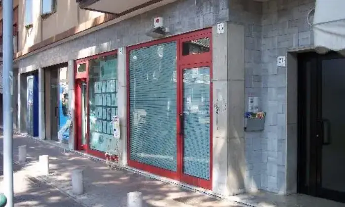 Rexer-Venezia-MESTRE-CENTRO-AFFITTO-NEGOZIOUFFICIO-MQ-SALONE