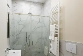 Rexer-Milano-Appartamento-zona-Ospedale-San-Raffaele-BAGNO