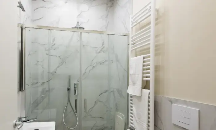 Rexer-Milano-Appartamento-zona-Ospedale-San-Raffaele-BAGNO