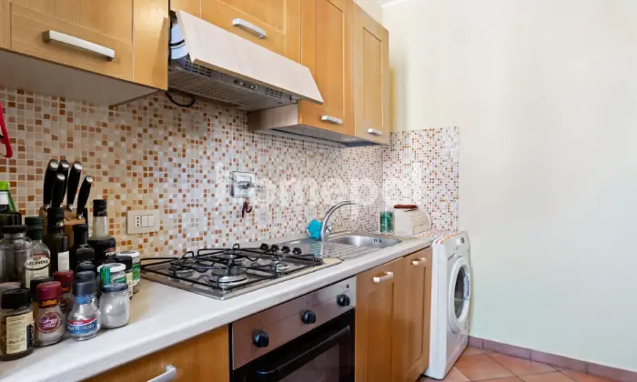 Rexer-Spoleto-Appartamento-su-due-livelli-con-terrazzo-Spoleto-CUCINA