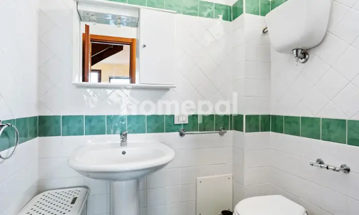 Rexer-Spoleto-Appartamento-su-due-livelli-con-terrazzo-Spoleto-BAGNO