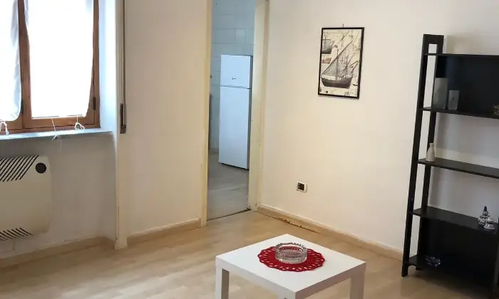 Rexer-Salerno-Fittasi-ampio-bilocale-a-Salerno-SALONE