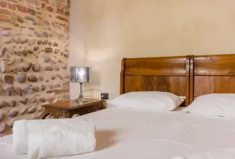 Rexer-Verona-Appartmento-con-due-camere-da-letto-in-centro-storico-e-palazzo-del-Seicento-CAMERA-DA-LETTO