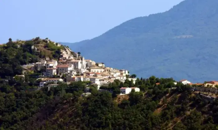 Rexer-Montelapiano-A-Val-dI-Sangro-CENTRO-ABRUZZO-slm-VENDESIAFFITTASI-Terrazzo