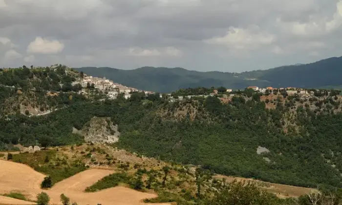 Rexer-Montelapiano-A-Val-dI-Sangro-CENTRO-ABRUZZO-slm-VENDESIAFFITTASI-Terrazzo