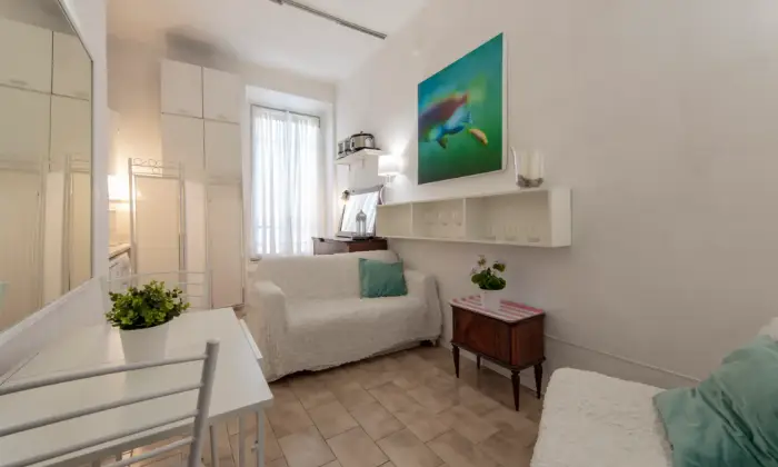 Rexer-Milano-Appartamento-a-Moscova-brevi-periodi-CAMERA-DA-LETTO