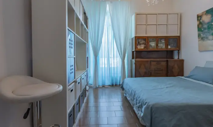 Rexer-Milano-Appartamento-a-Moscova-brevi-periodi-CAMERA-DA-LETTO