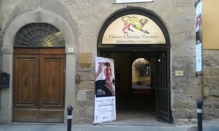Rexer-Arezzo-PRESTIGIOSI-LOCALI-AD-USO-COMMERCIALE-UFFICI-ESPOSITIVO-ALTRO