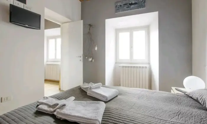 Rexer-Roma-Appartamento-zona-Campo-de-Fiori-CAMERA-DA-LETTO