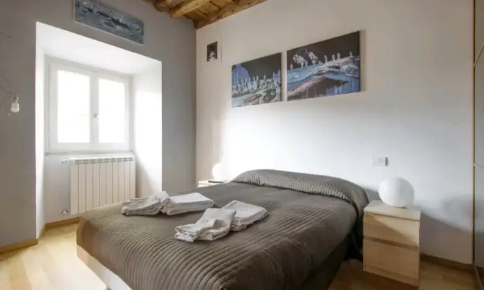 Rexer-Roma-Appartamento-zona-Campo-de-Fiori-CAMERA-DA-LETTO