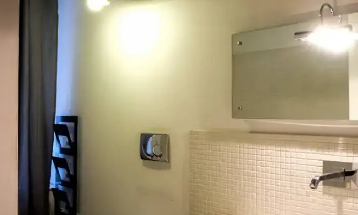 Rexer-Roma-Appartamento-camere-bagni-centro-storico-BAGNO