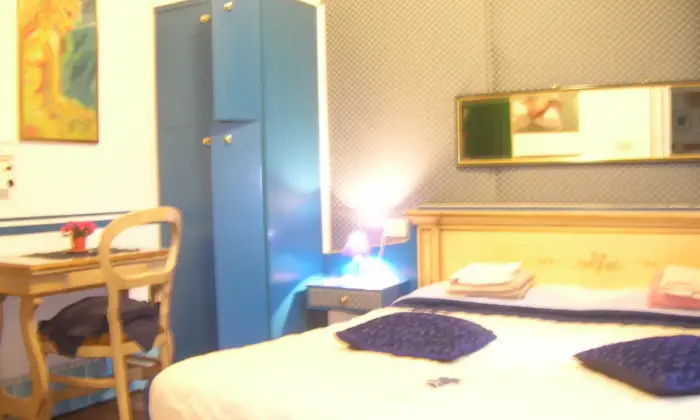 Rexer-Venezia-Alloggio-bilocale-di-fronte-Padiglioni-Biennale-a-Venezia-CAMERA-DA-LETTO