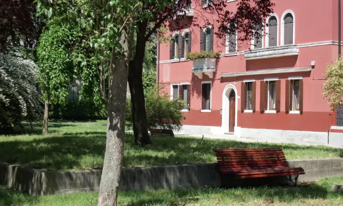 Rexer-Venezia-Alloggio-bilocale-di-fronte-Padiglioni-Biennale-a-Venezia-ALTRO