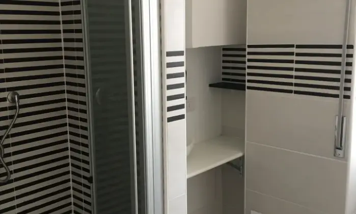 Rexer-Cologno-Monzese-Bilocale-vicino-San-Raffaele-e-metropolitana-BAGNO